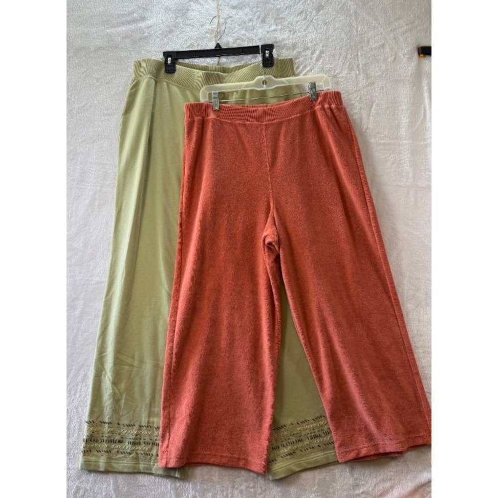 Chico's Soma Lot of 2 Pull-On Lounge Pants Size 3 XL Green Coral Embroidered